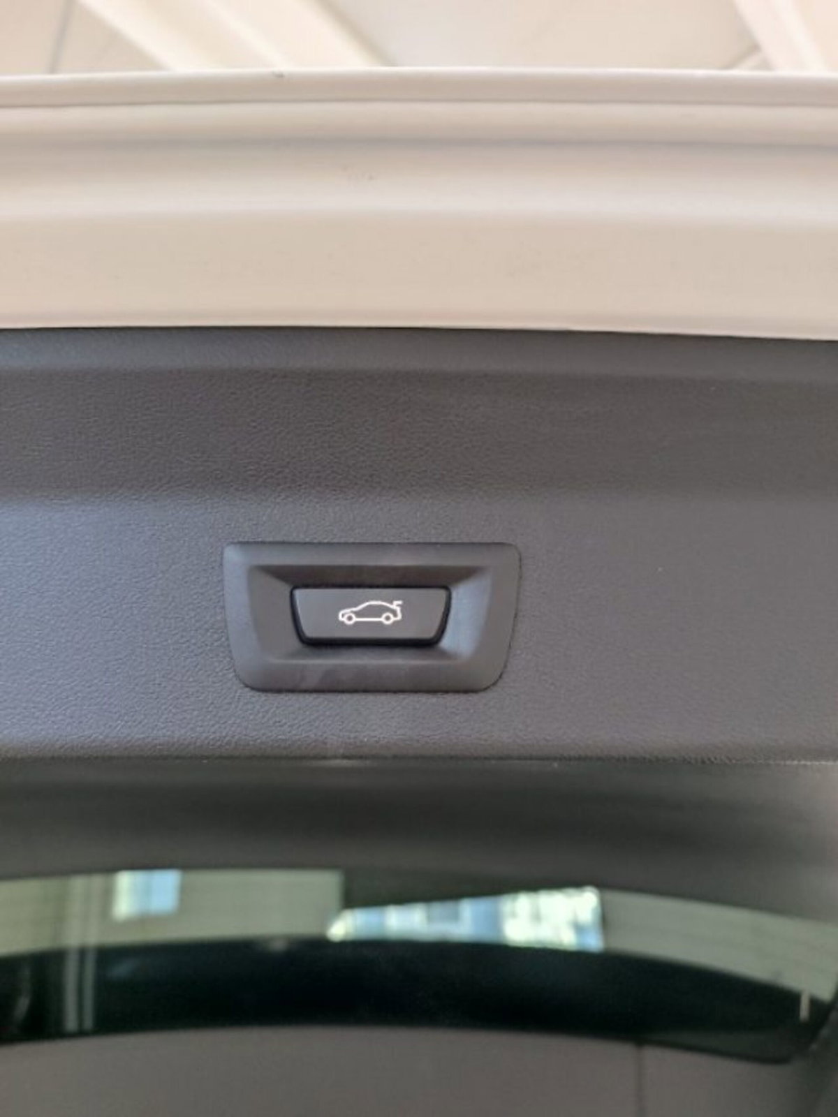 BMW X3 sDrive18d 48V Msport (8)