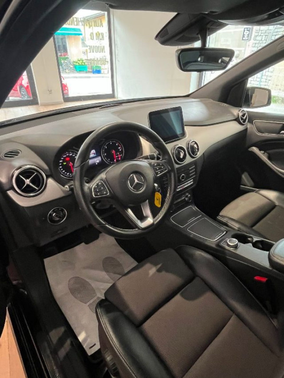 Mercedes-Benz Classe B 180 d Automatic Sport (10)