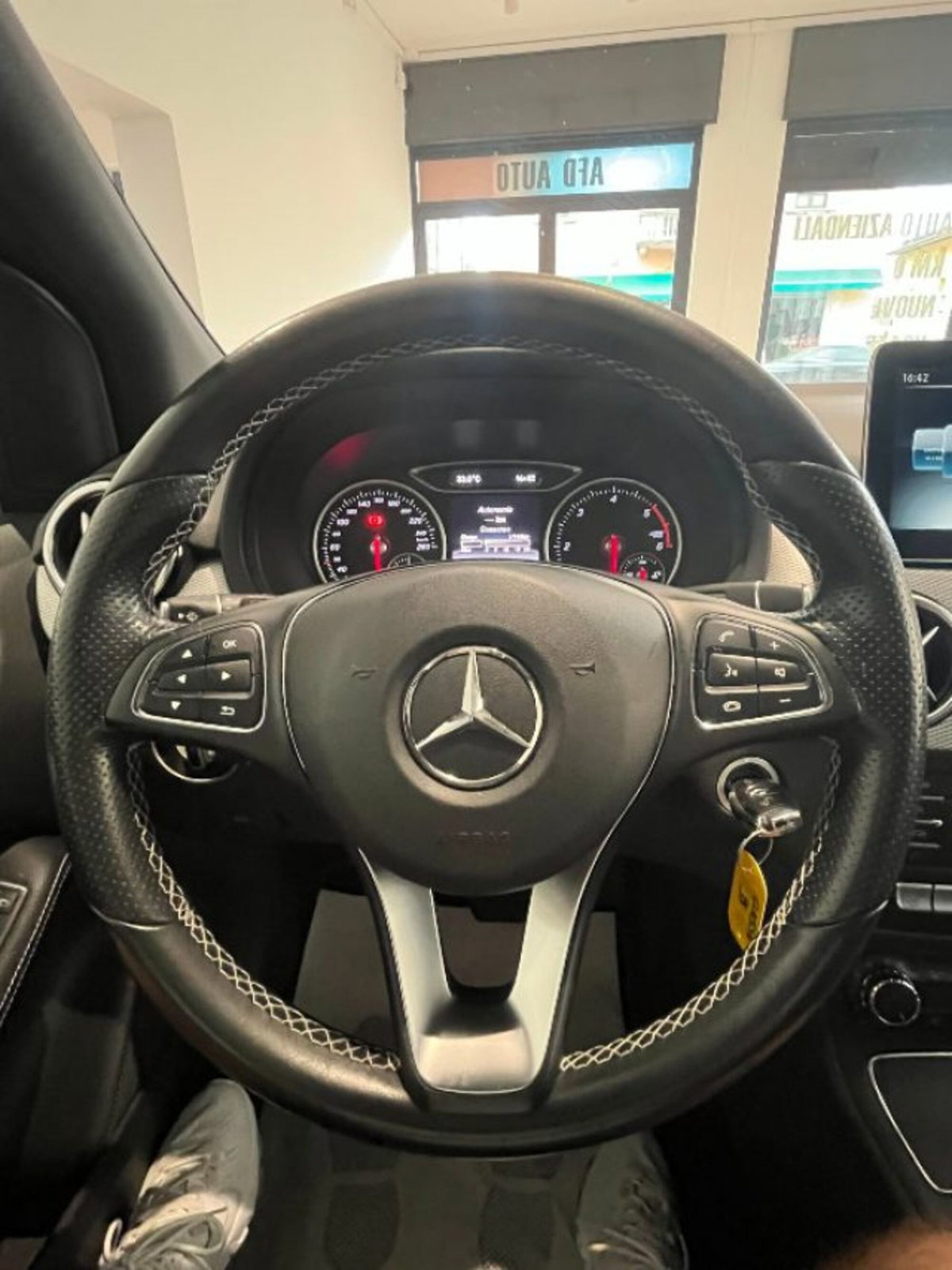 Mercedes-Benz Classe B 180 d Automatic Sport (20)