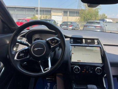 Jaguar E-Pace 2.0d i4 mhev R-Dynamic SE awd 163cv auto (13)
