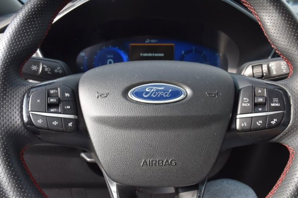 Ford Kuga 1.5 EcoBlue 120 CV 2WD ST-Line (14)