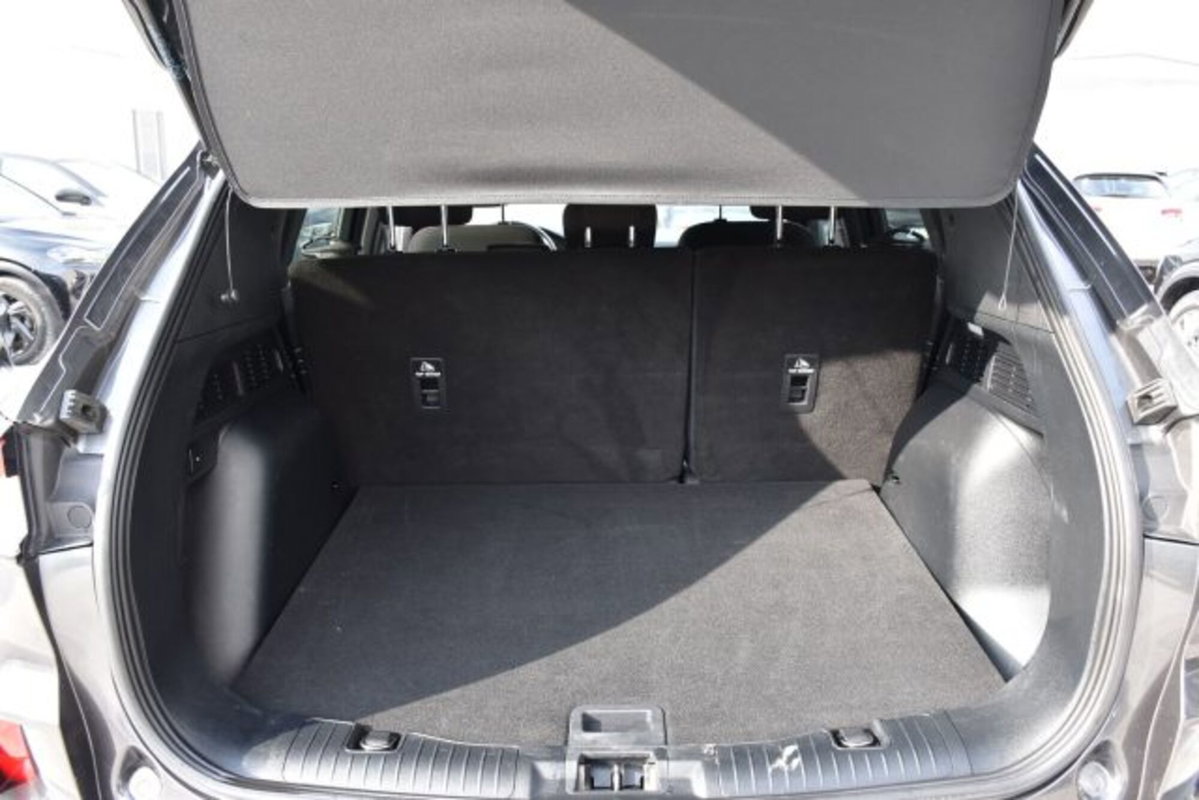 Ford Kuga 1.5 EcoBlue 120 CV 2WD ST-Line (16)