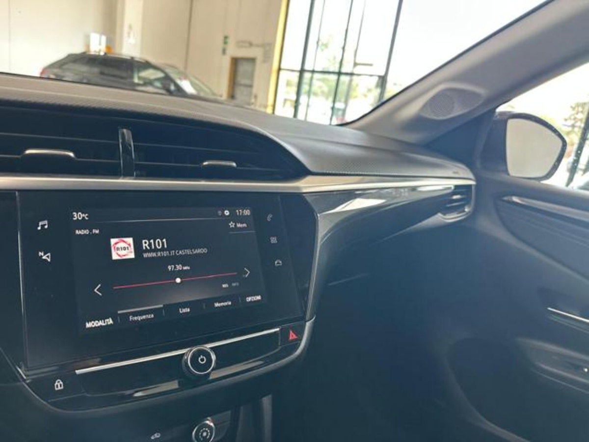 Opel Corsa 1.2 Elegance (12)
