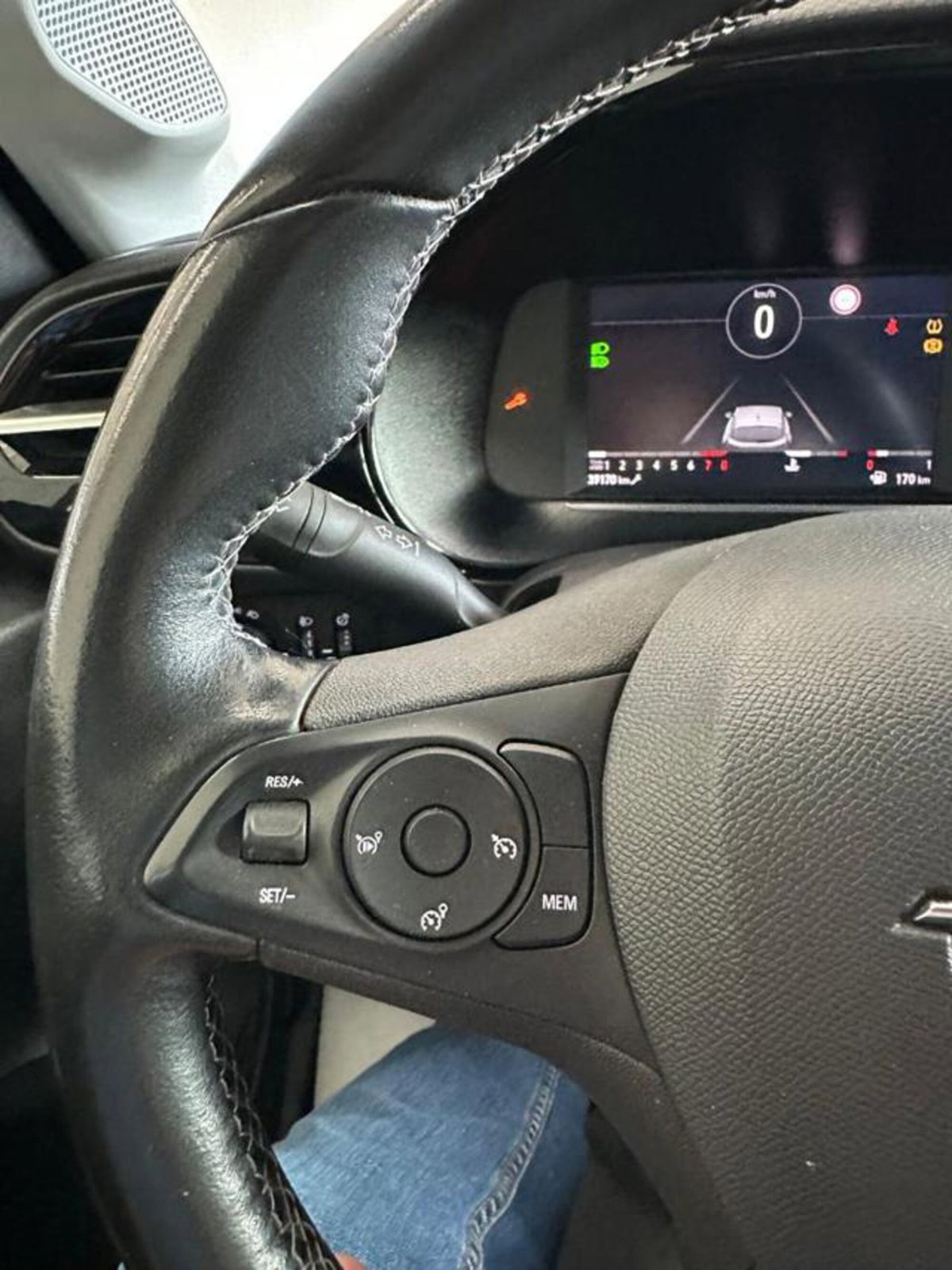 Opel Corsa 1.2 Elegance (8)