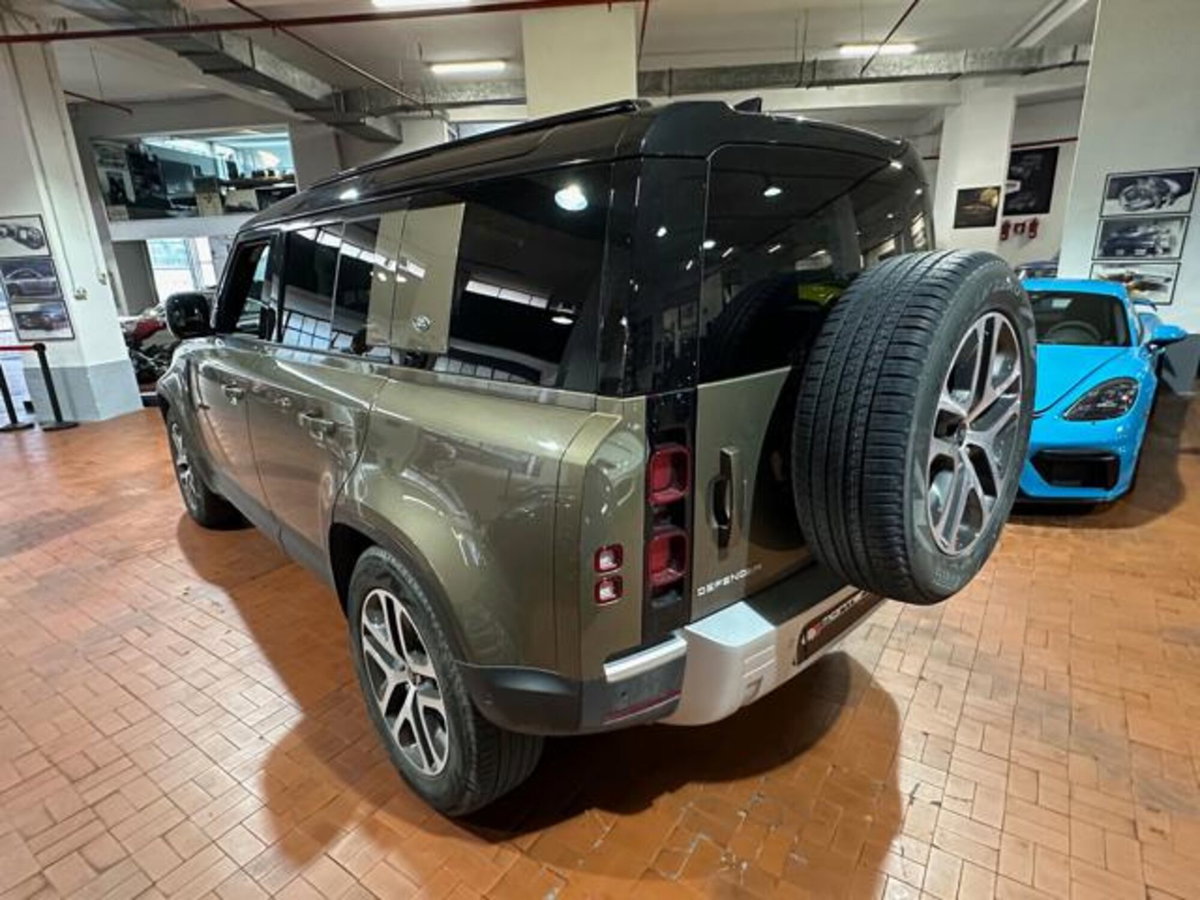 Land Rover Defender 110 3.0D I6 250 CV AWD Auto Commercial SE (17)