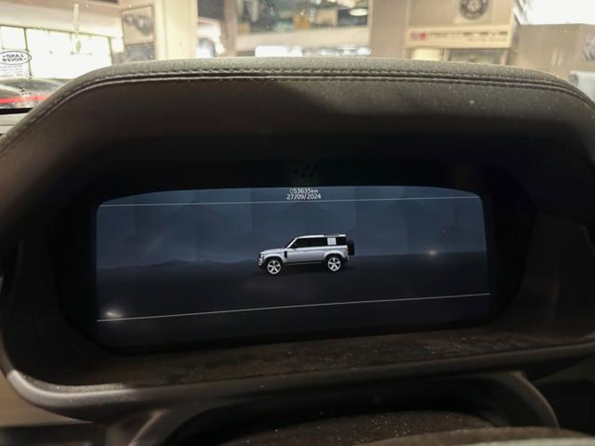 Land Rover Defender 110 3.0D I6 250 CV AWD Auto Commercial SE (18)