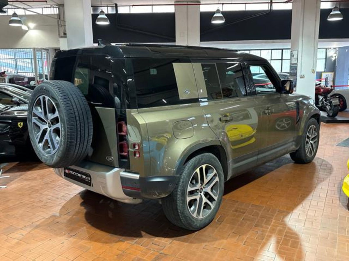 Land Rover Defender 110 3.0D I6 250 CV AWD Auto Commercial SE (6)