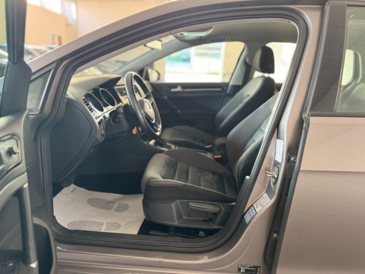 Volkswagen Golf 2.0 TDI DSG 5p. Highline BlueMotion Technology (15)