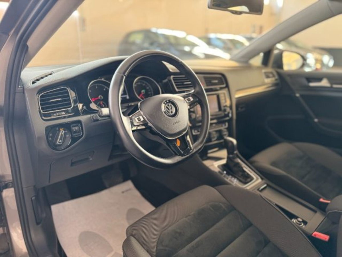 Volkswagen Golf 2.0 TDI DSG 5p. Highline BlueMotion Technology (17)