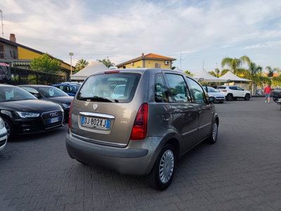 Lancia Musa Multijet 16V Oro (5)