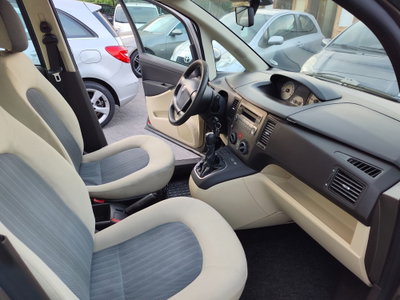 Lancia Musa Multijet 16V Oro (7)