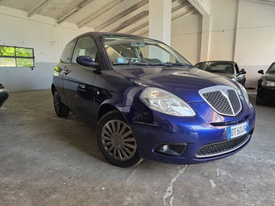 Lancia Ypsilon 1.3 MJT 75 CV Versus (3)