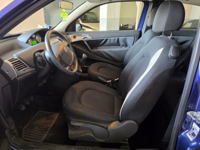 Lancia Ypsilon 1.3 MJT 75 CV Versus (4)