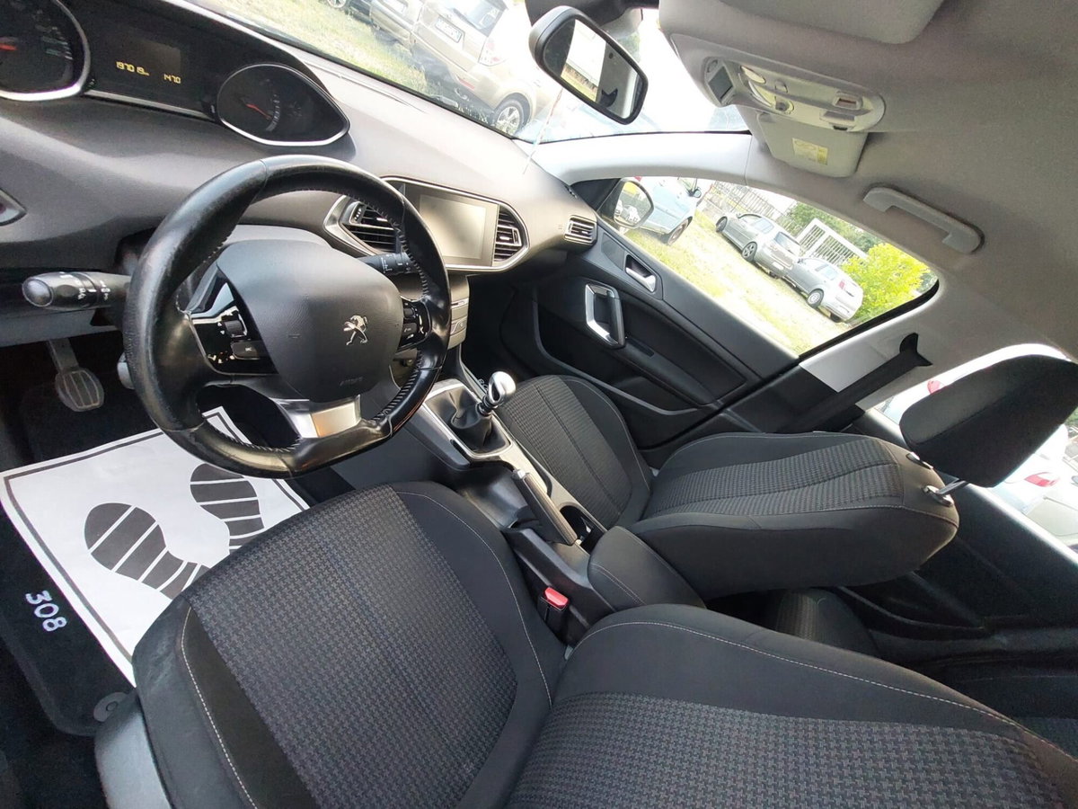 Peugeot 308 SW BlueHDi 130 S&S EAT8 GT Line (12)