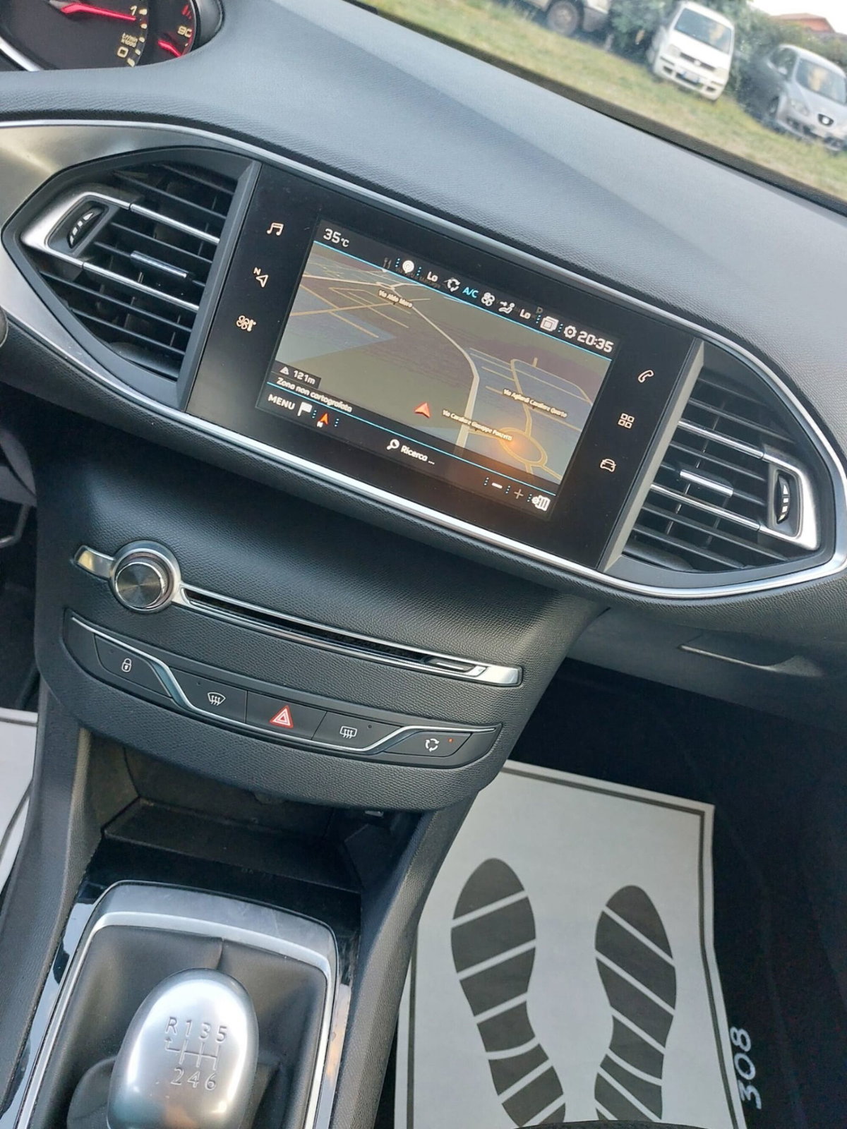 Peugeot 308 SW BlueHDi 130 S&S EAT8 GT Line (14)