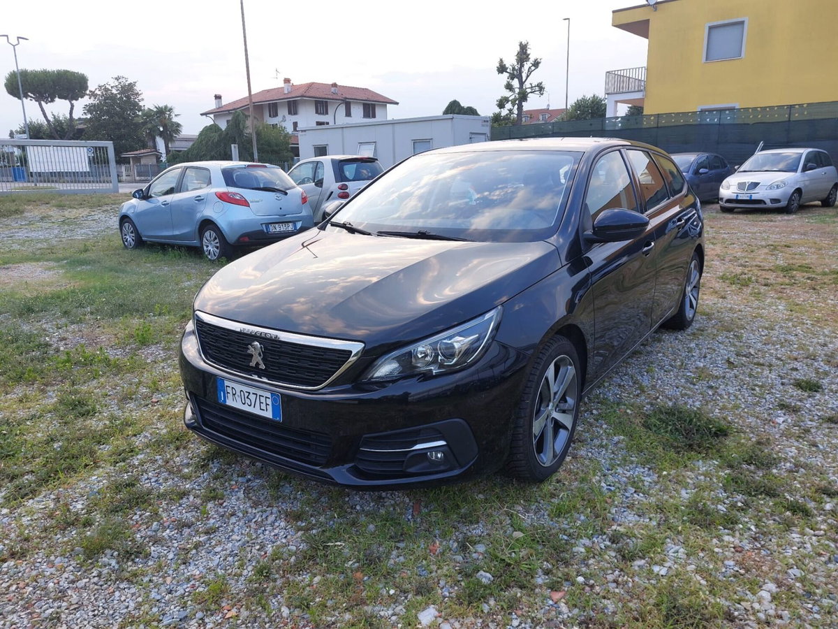 Peugeot 308 SW BlueHDi 130 S&S EAT8 GT Line (2)