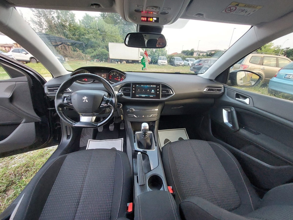Peugeot 308 SW BlueHDi 130 S&S EAT8 GT Line (8)