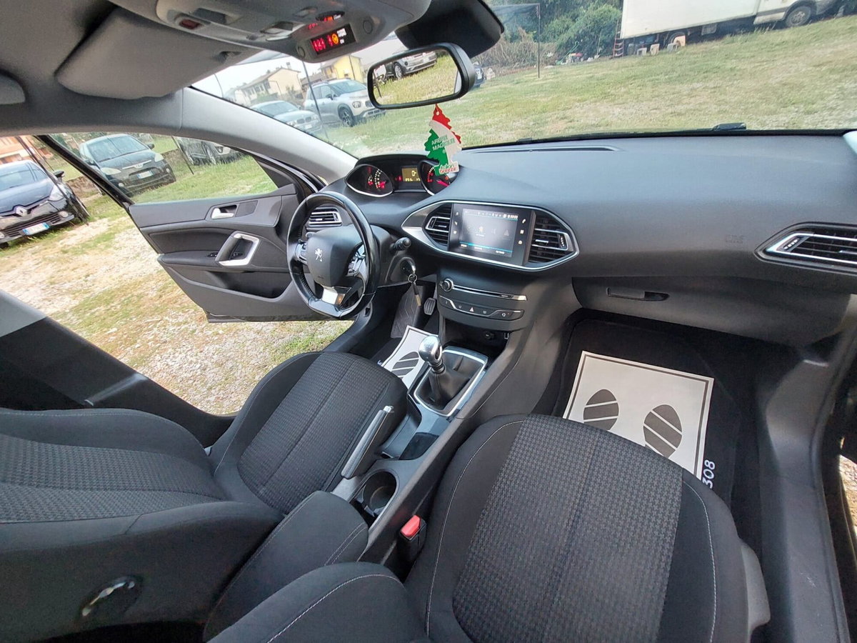 Peugeot 308 SW BlueHDi 130 S&S EAT8 GT Line (9)