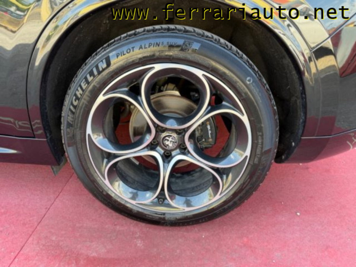 Alfa Romeo Stelvio Stelvio 2.2 Turbodiesel 210 CV AT8 Q4 Veloce (6)