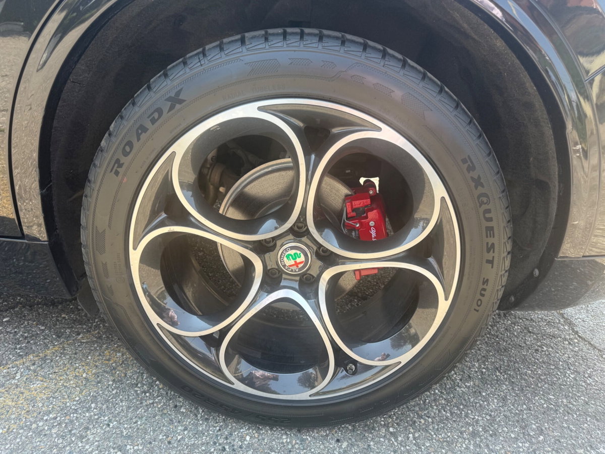 Alfa Romeo Stelvio Stelvio 2.2 Turbodiesel 210 CV AT8 Q4 Veloce (17)
