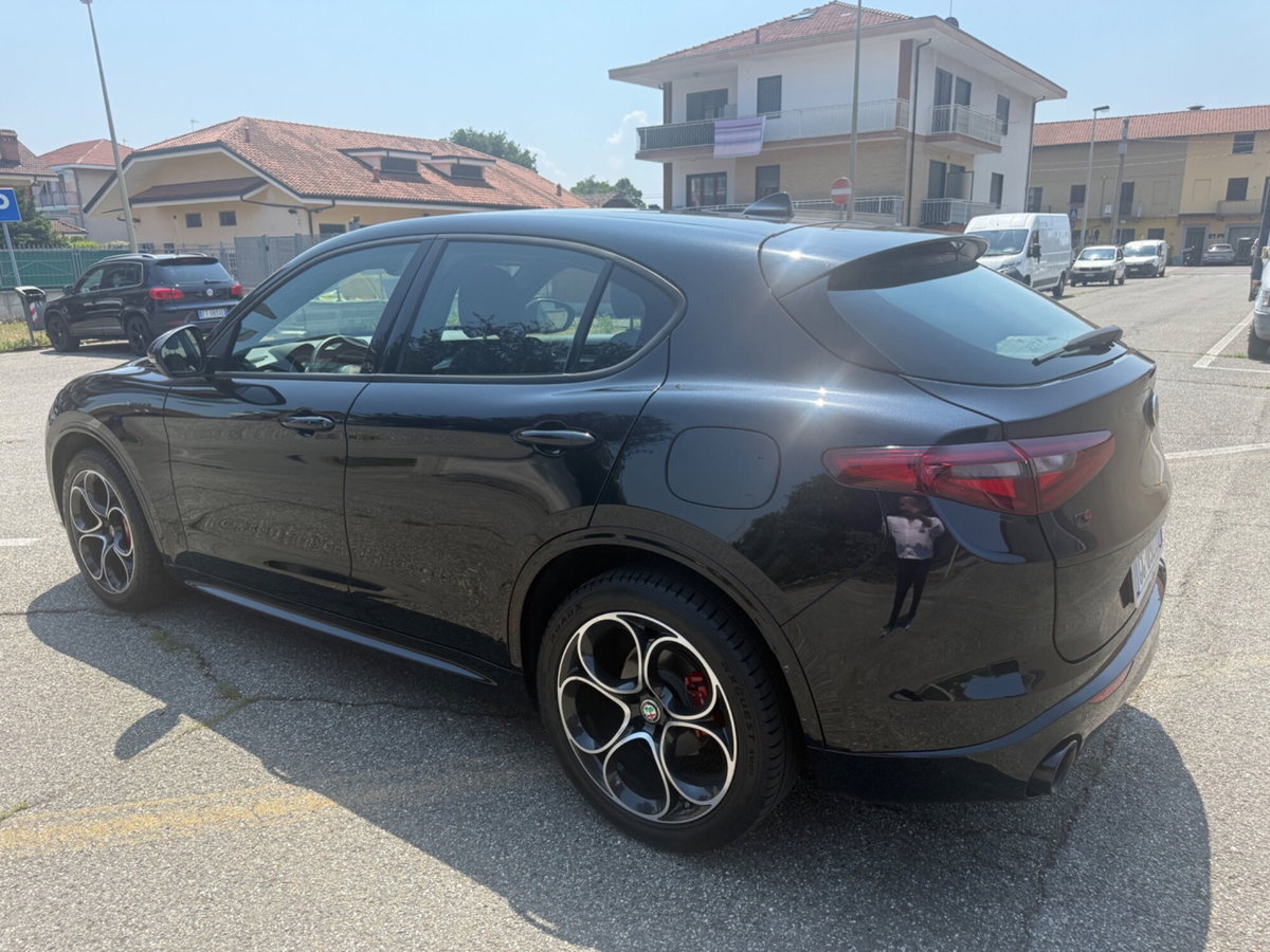 Alfa Romeo Stelvio Stelvio 2.2 Turbodiesel 210 CV AT8 Q4 Veloce (4)