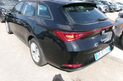 SEAT Leon ST Sportstourer 2.0 tdi Style 116cv (2)