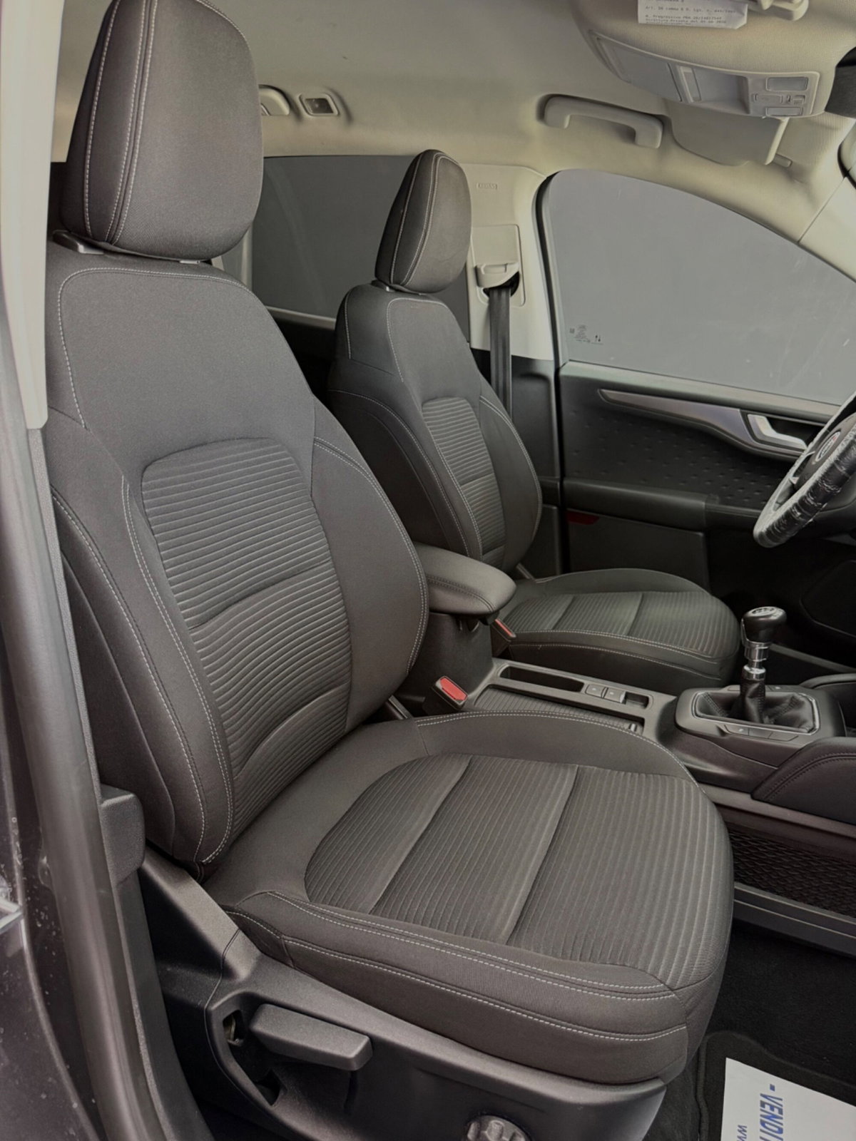Ford Kuga 1.5 EcoBlue 120 CV aut. 2WD Titanium X (17)
