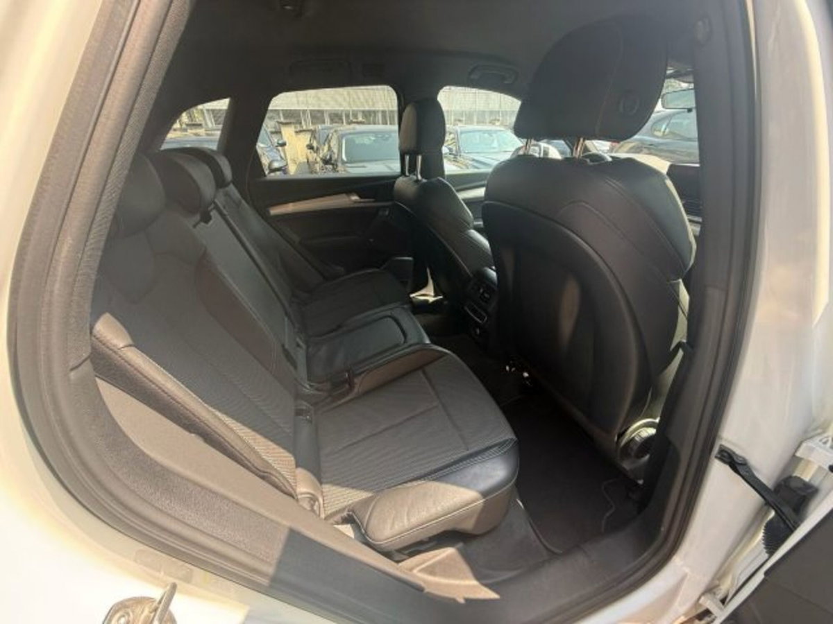 Audi Q5 2.0 TFSI quattro S tronic S line plus (16)