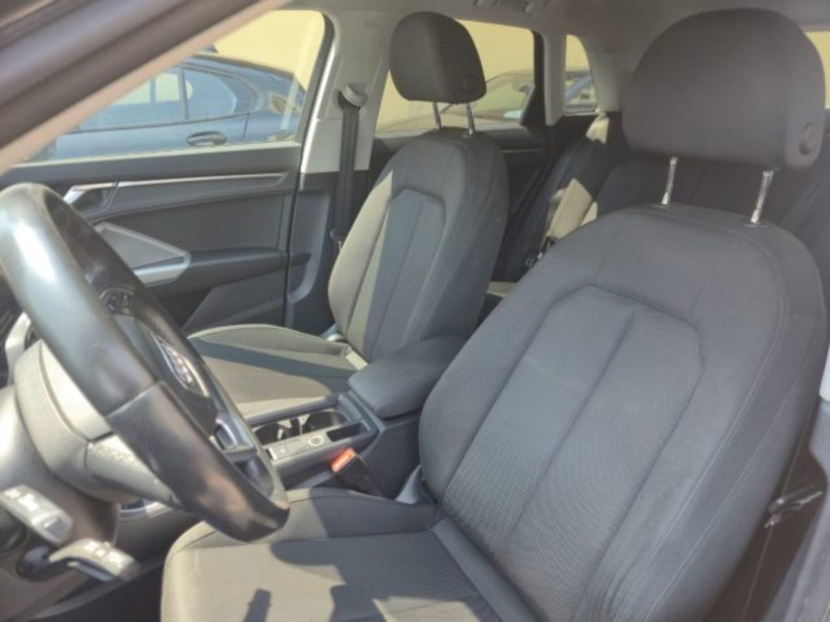 Audi Q3 45 TFSI e S tronic Business (8)