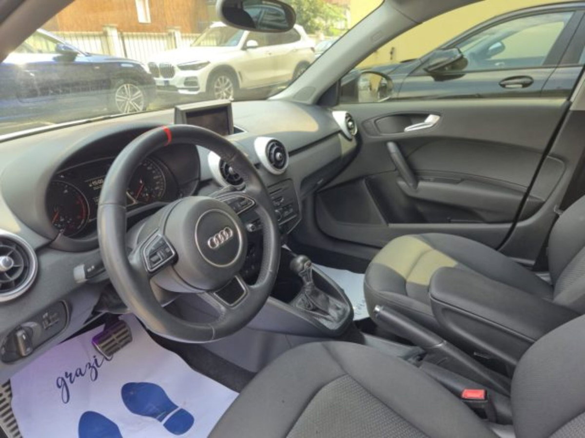 Audi A1 Sportback 1.6 TDI S tronic Attraction (7)