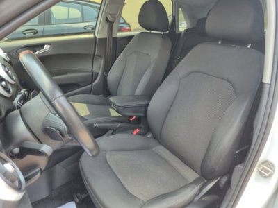 Audi A1 Sportback 1.6 TDI S tronic Attraction (8)