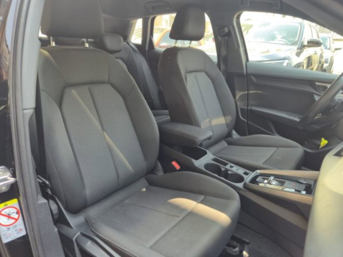 Audi A3 Sportback 30 TDI S tronic Business (10)