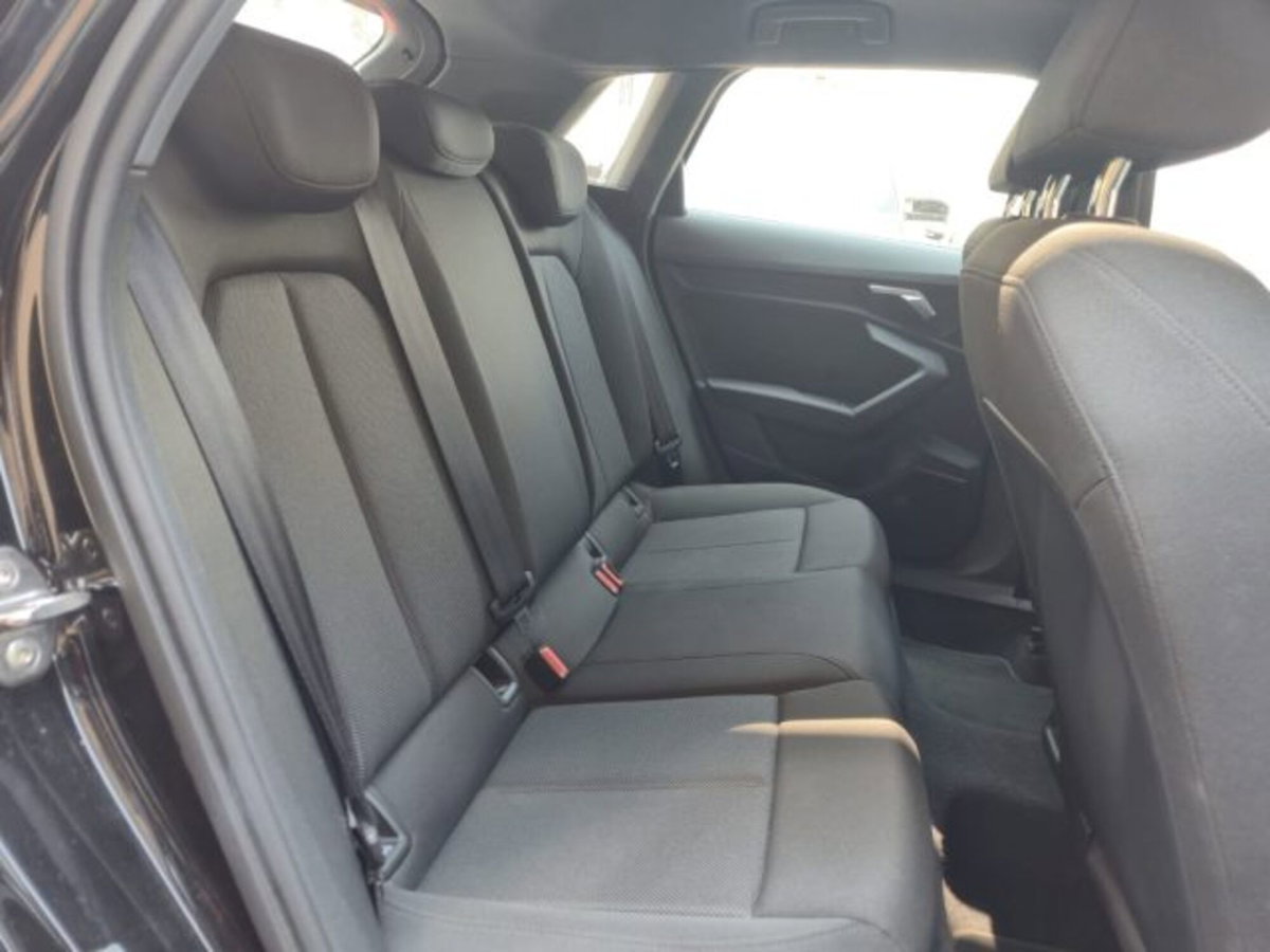 Audi A3 Sportback 30 TDI S tronic Business (11)