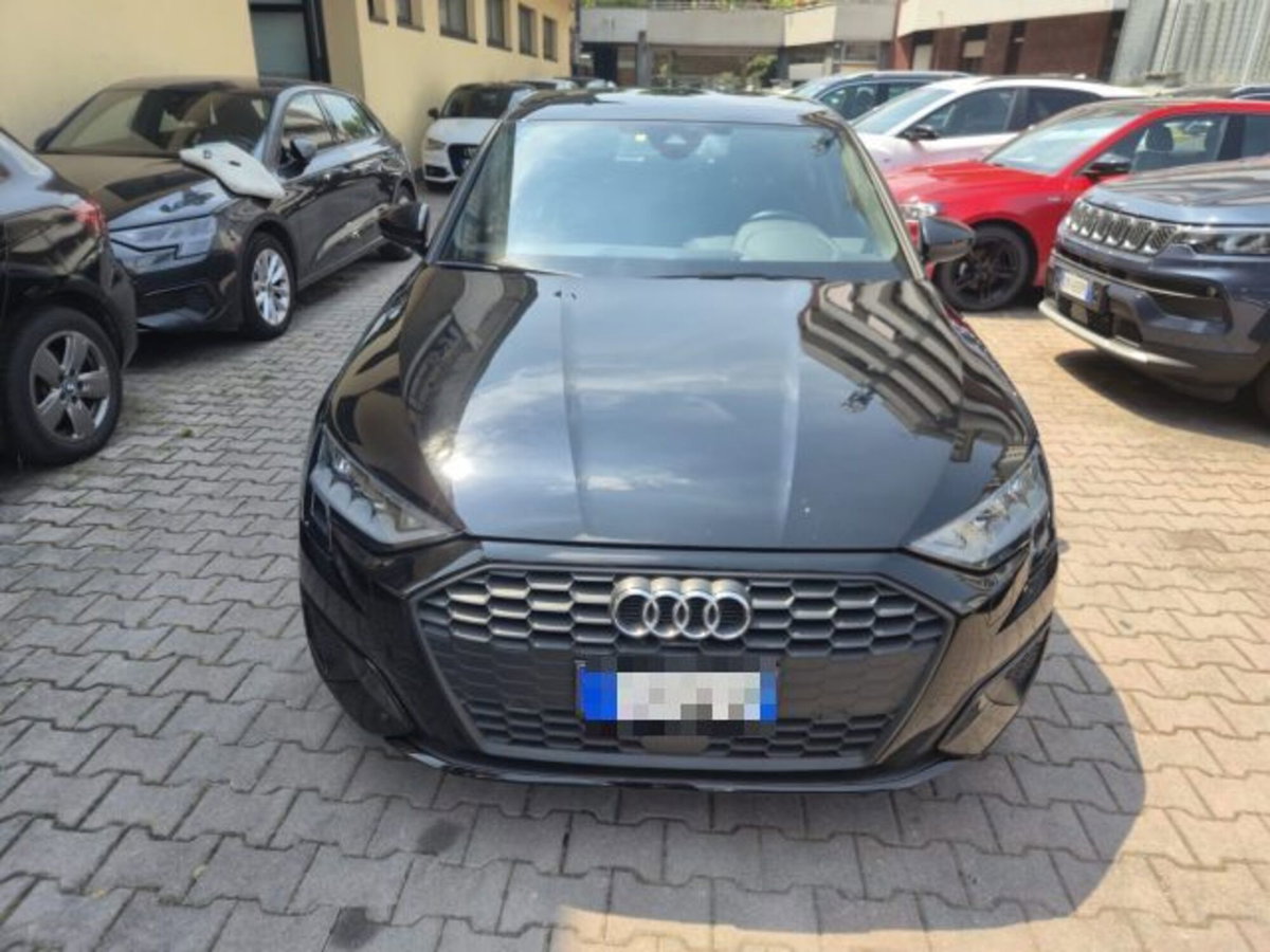 Audi A3 Sportback 30 TDI S tronic Business (2)