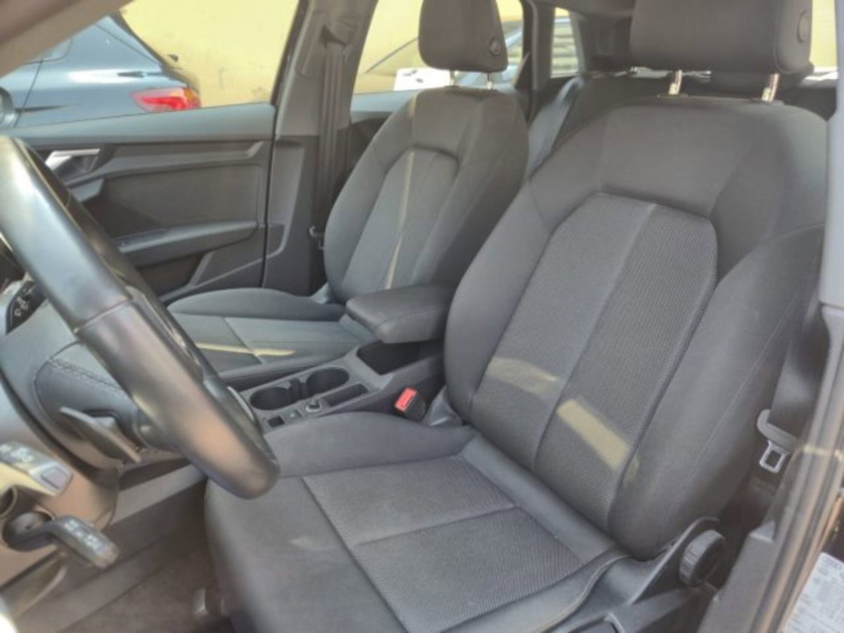Audi A3 Sportback 30 TDI S tronic Business (8)