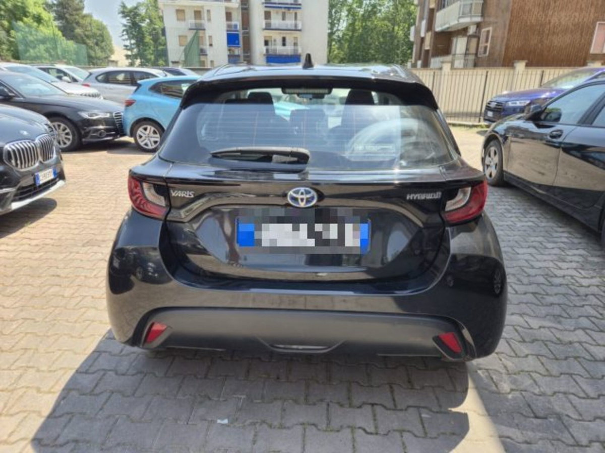 Toyota Yaris 1.5 Hybrid 5 porte Premiere (5)