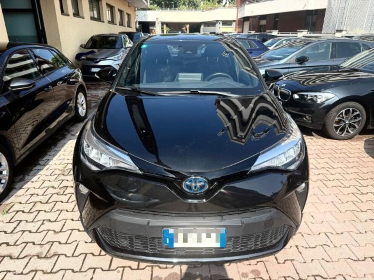 Toyota Toyota C-HR 1.8 Hybrid E-CVT Active (2)