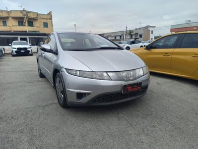 Honda Civic 1.4 i-DSi 5p. Comfort LE (2)
