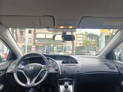 Honda Civic 1.4 i-DSi 5p. Comfort LE (8)