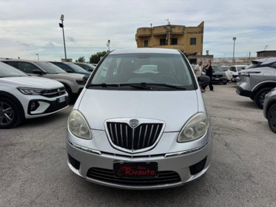 Lancia Musa 1.4 16V Gold (4)