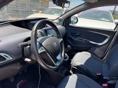 Lancia Ypsilon 1.0 FireFly 5 porte S&S Hybrid Gold Plus (12)