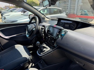 Lancia Ypsilon 1.0 FireFly 5 porte S&S Hybrid Gold Plus (13)
