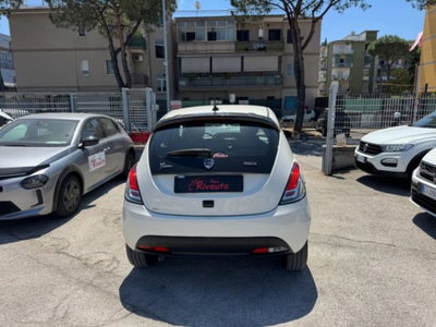 Lancia Ypsilon 1.0 FireFly 5 porte S&S Hybrid Gold Plus (9)