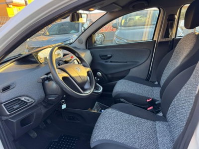 Lancia Ypsilon 1.2 69 CV 5 porte GPL Ecochic Gold (11)