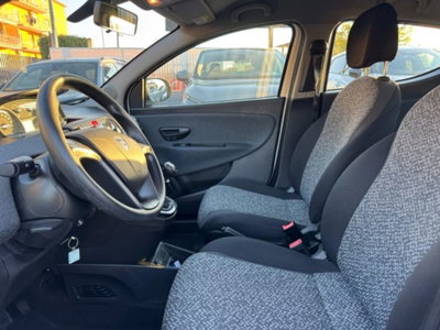 Lancia Ypsilon 1.2 69 CV 5 porte GPL Ecochic Gold (12)