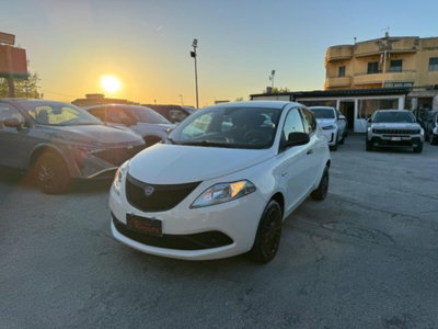 Lancia Ypsilon 1.2 69 CV 5 porte GPL Ecochic Gold (3)