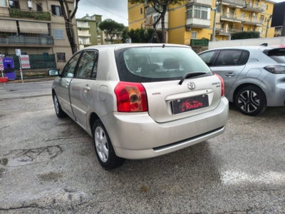 Toyota Corolla 1.D-4D M-MT 5 porte Sol ESP (4)