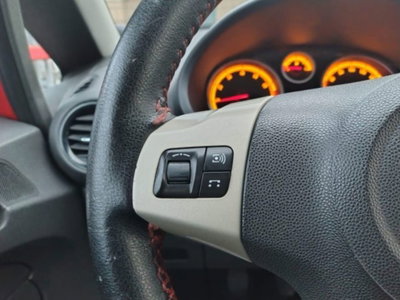 Opel Corsa 1.2 5 porte Cosmo (9)