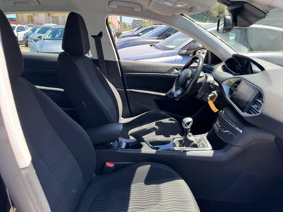 Peugeot 308 BlueHDi 120 S&S Business (11)