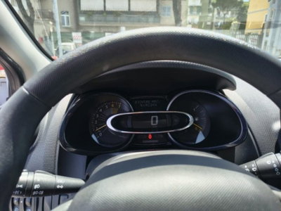 Renault Clio 1.2 75CV 5 porte Costume National (10)